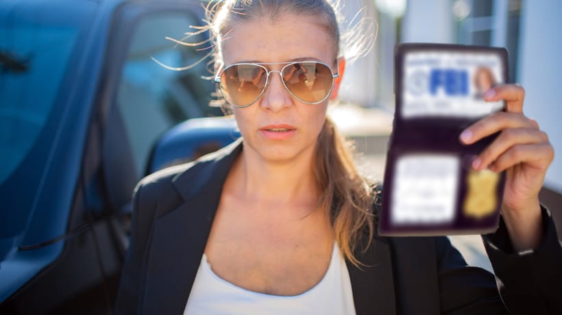 female fbi agent Feds Hire Vets